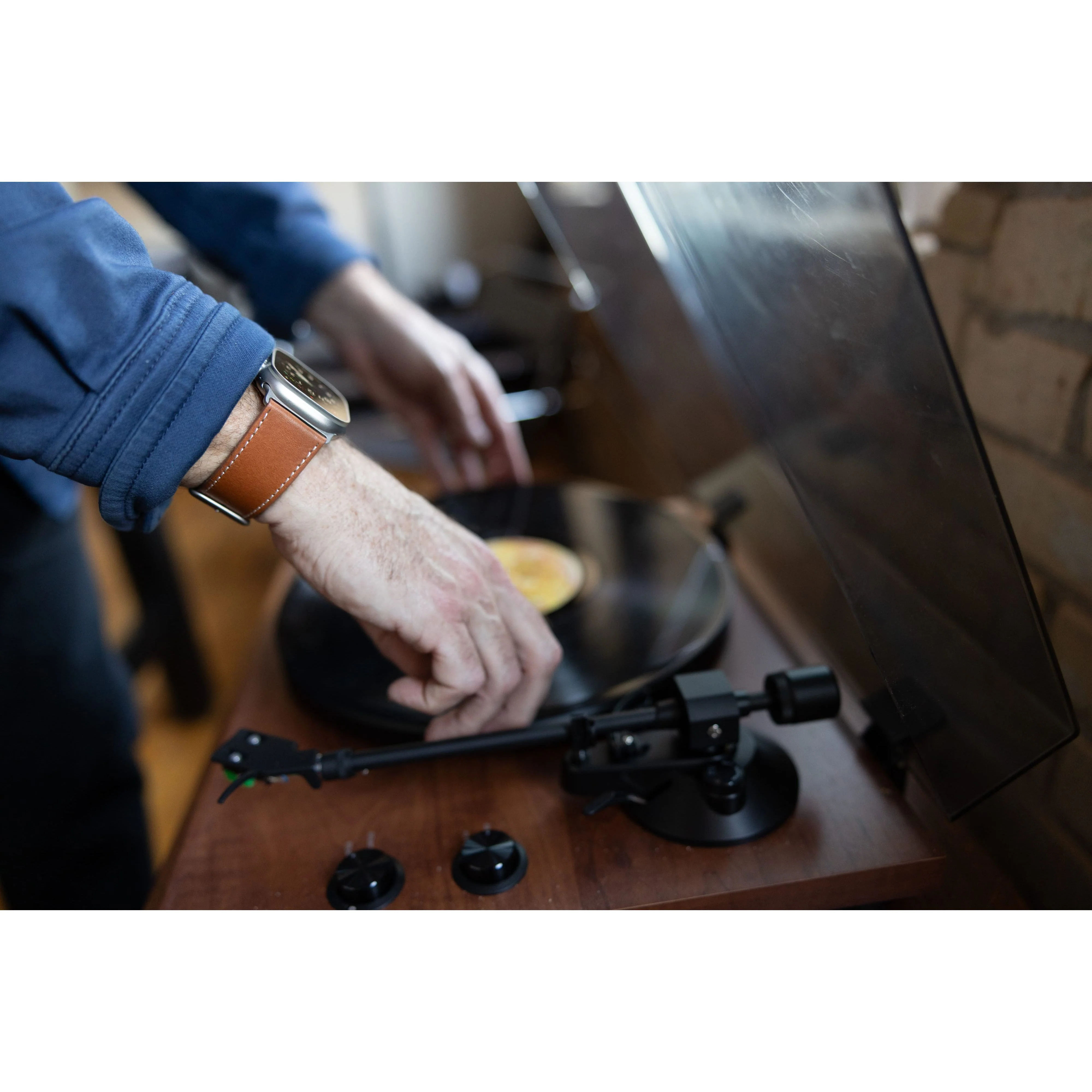 Classic Leather Strap - Image 5