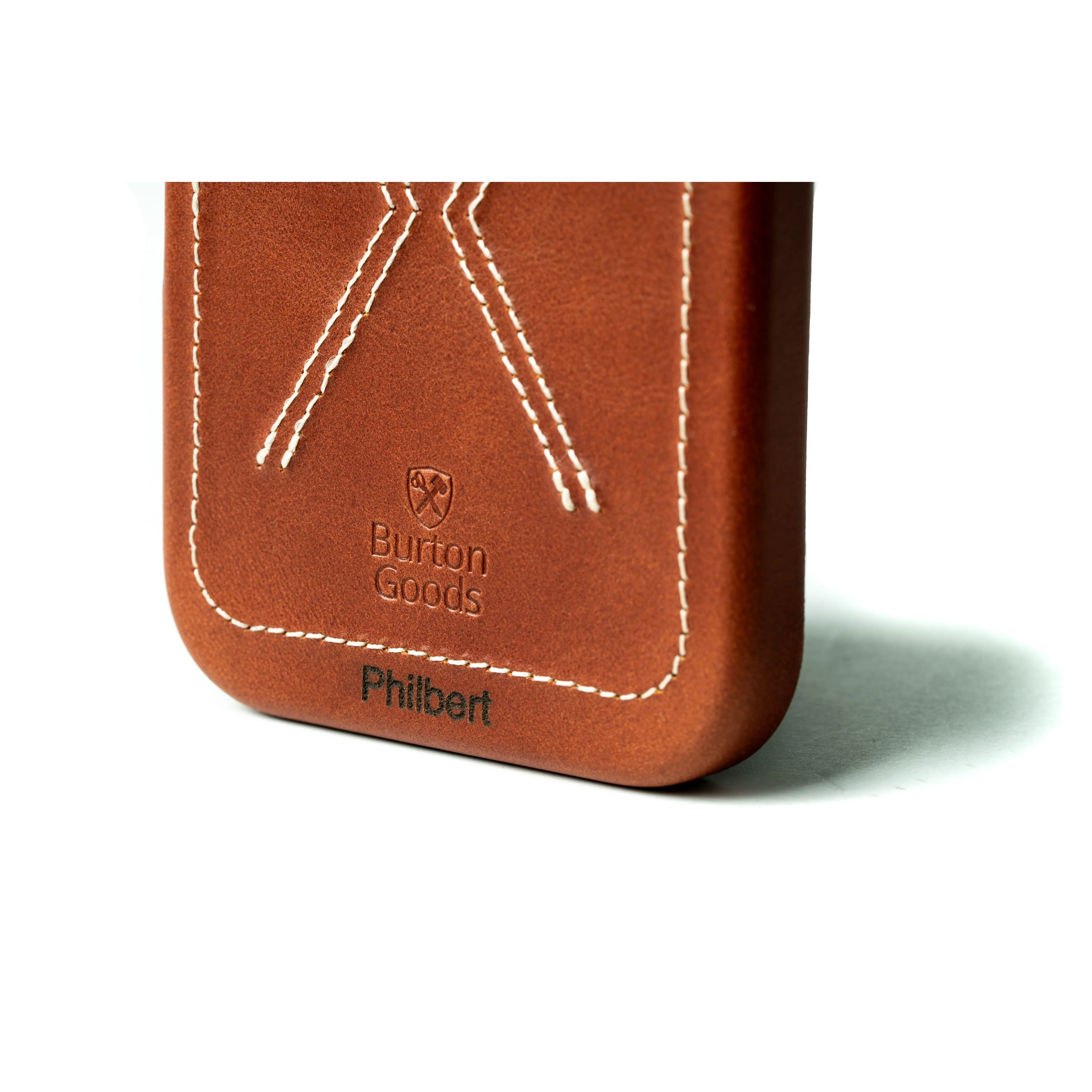 Heritage iPhone 16 Pro Bundle - Image 6
