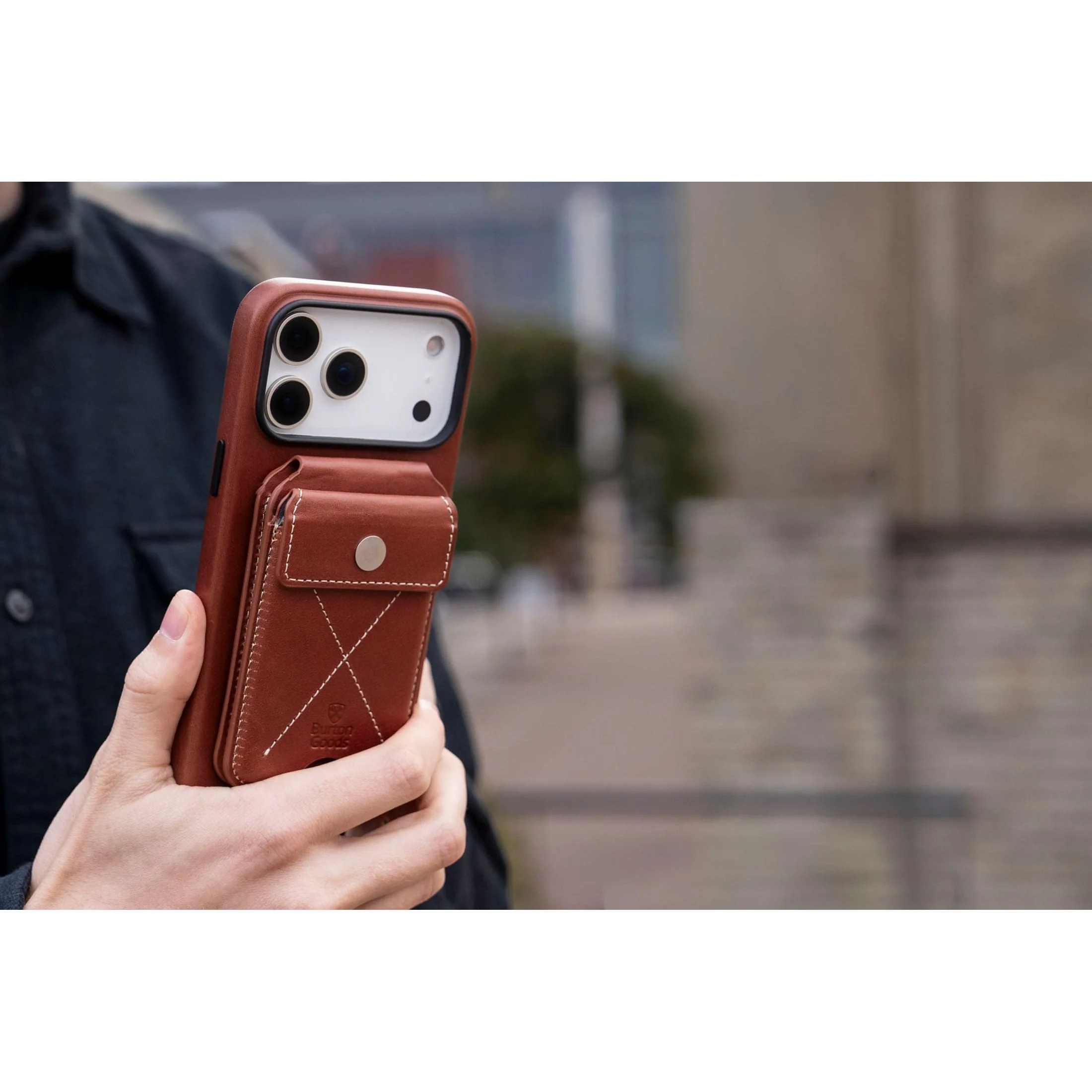 Heritage iPhone 17 Pro Max Bundle - Image 5
