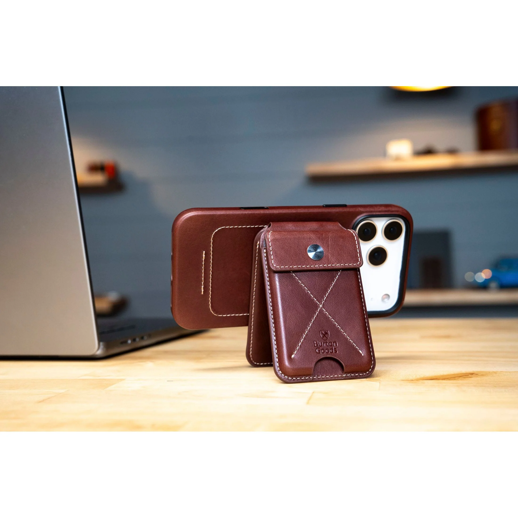 Heritage MagSafe Wallet Stand - Image 5