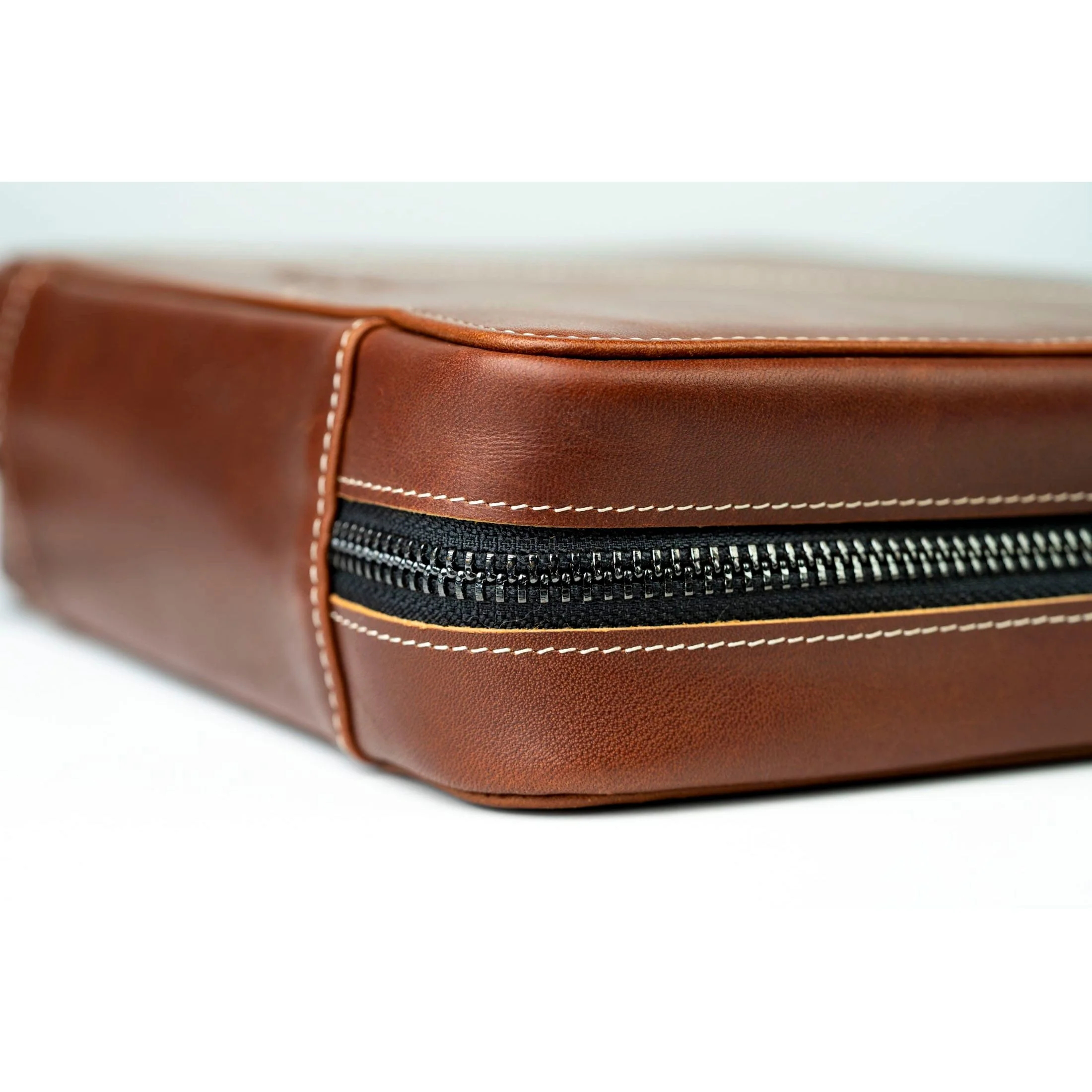 Leather Techfolio Cord Organizer - Image 16