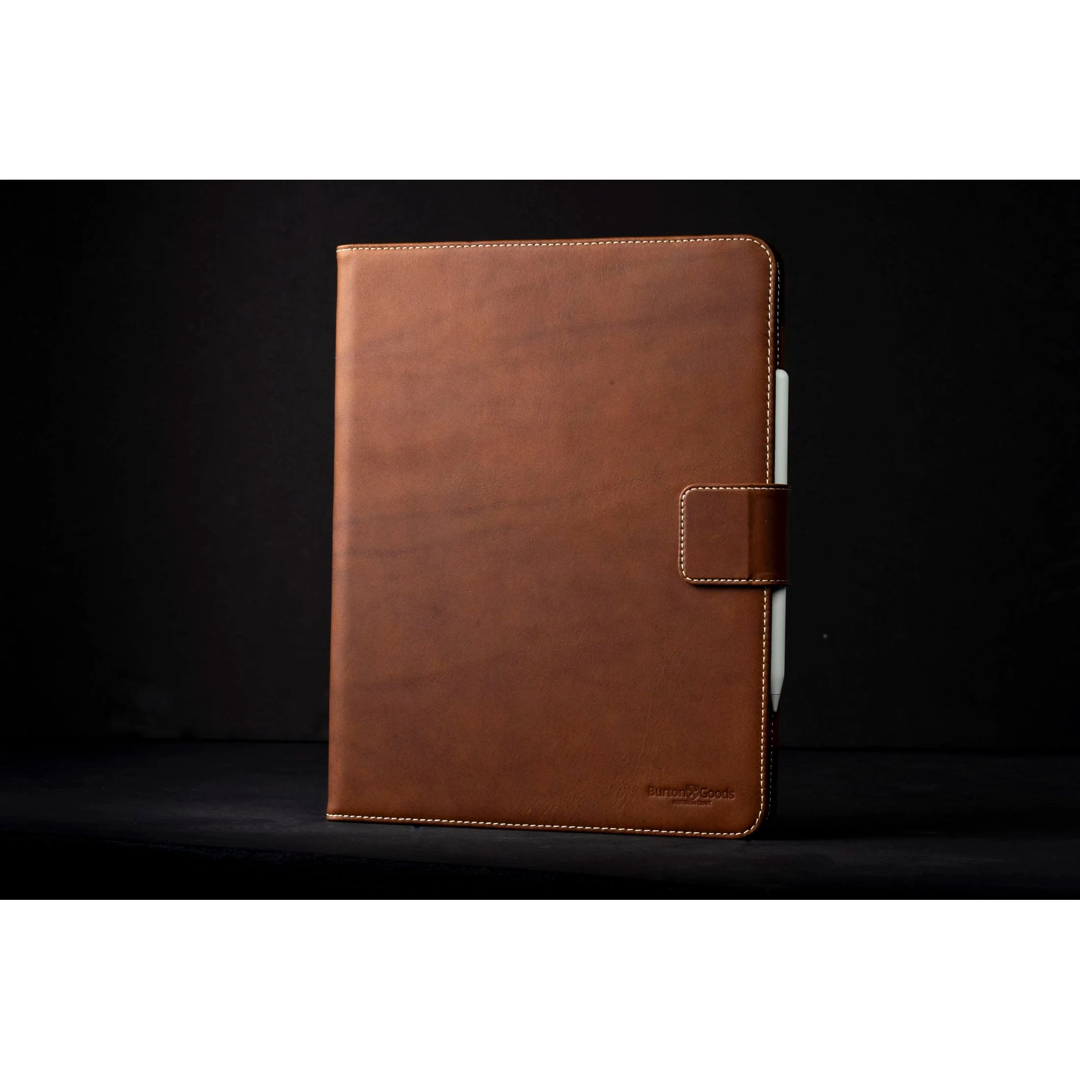 Limited Edition: Magic Keyboard Leather Case iPad Air 13 - Image 3