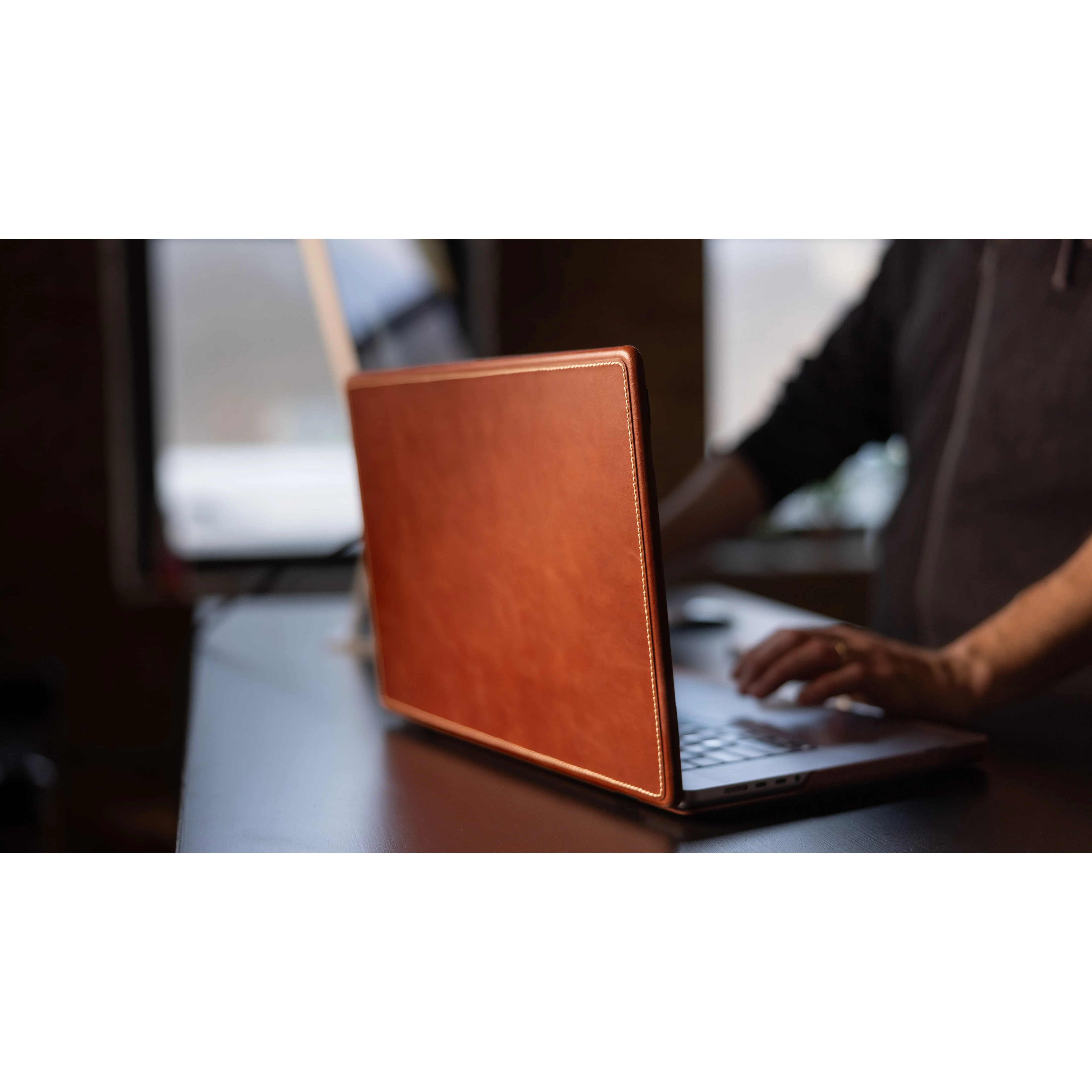 Luxury Leather Slim Case For MacBook Pro 14 Inch - Image 3