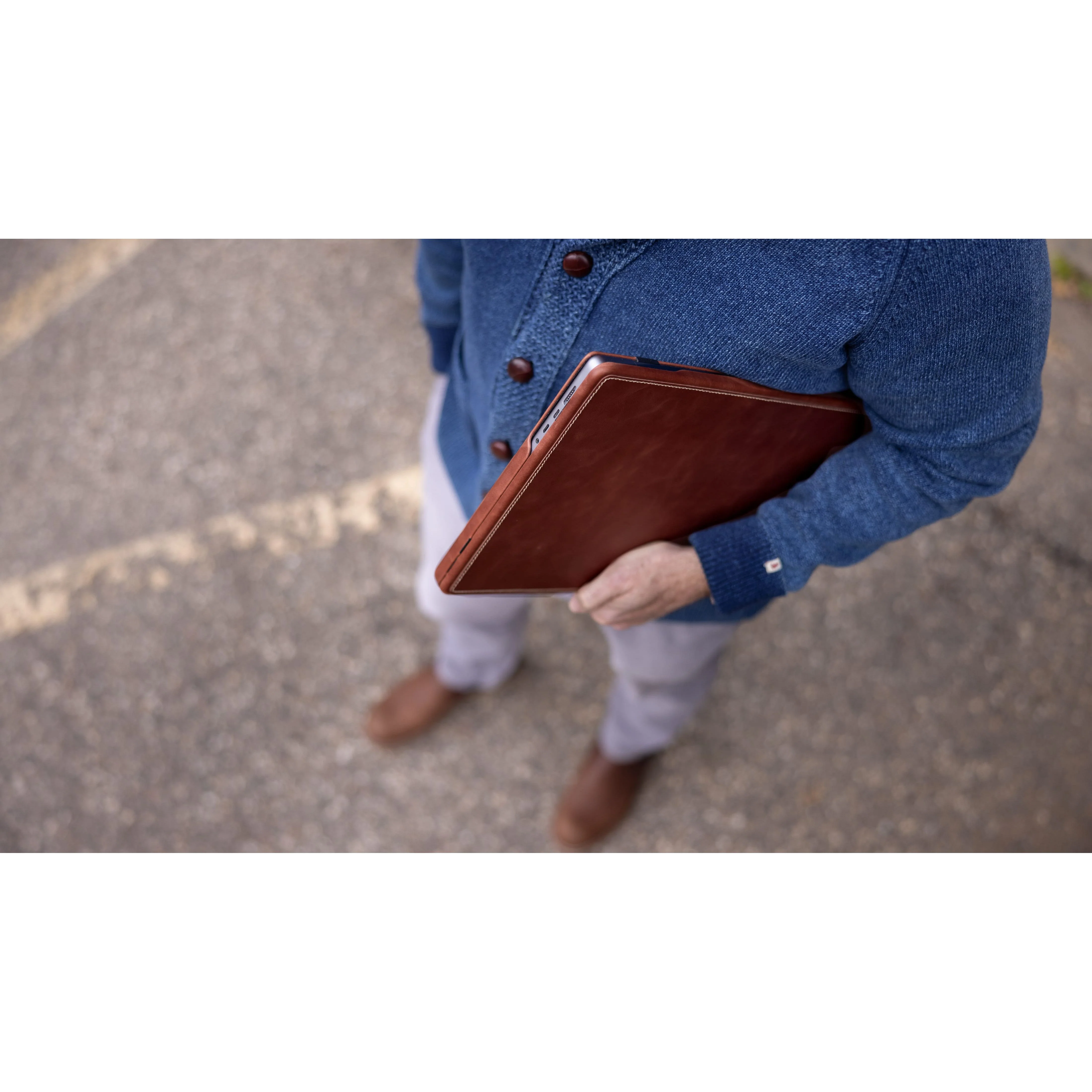 Luxury Leather Slim Case For MacBook Pro 14 Inch - Image 4