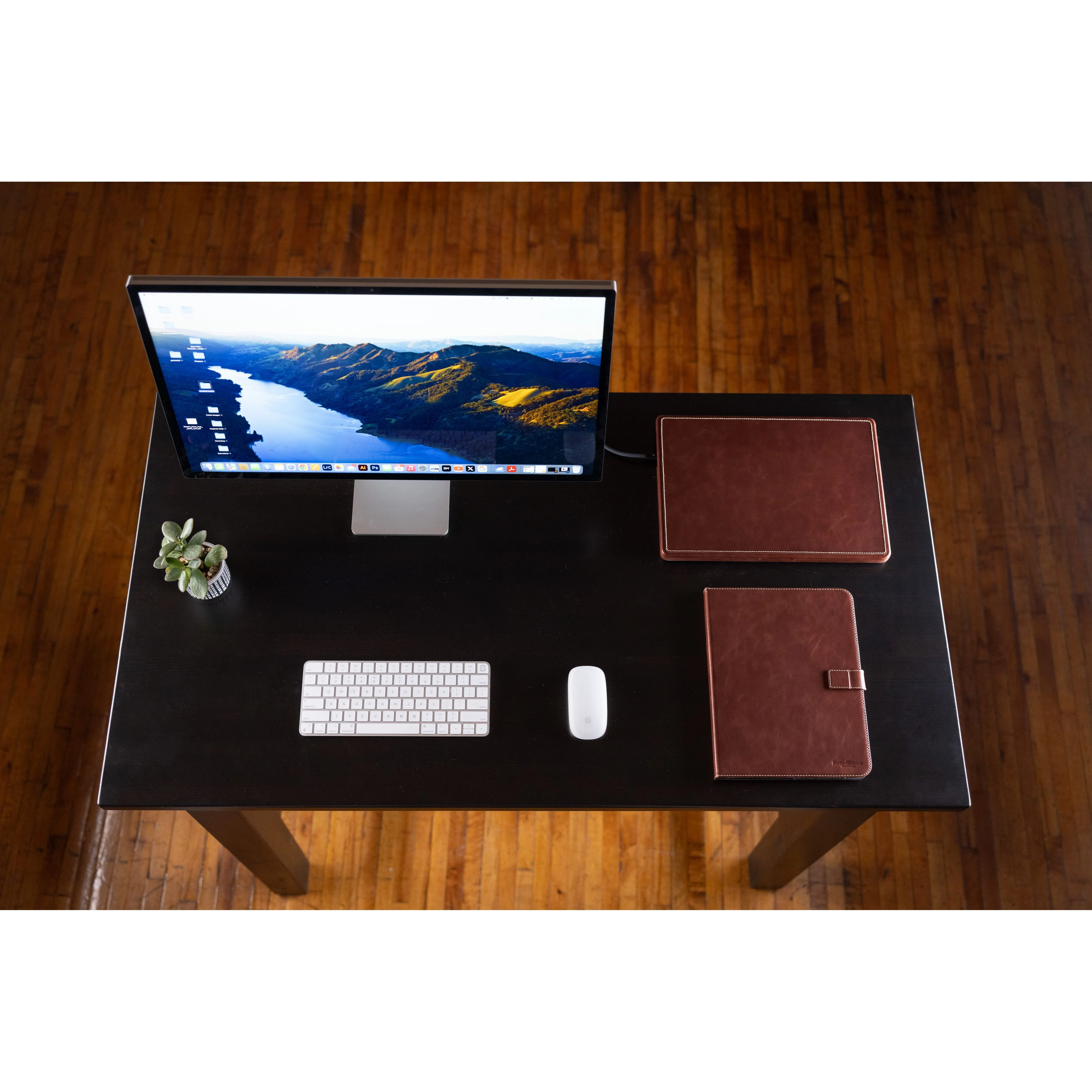 Luxury Leather Slim Case For MacBook Pro 16 Inch - Image 7