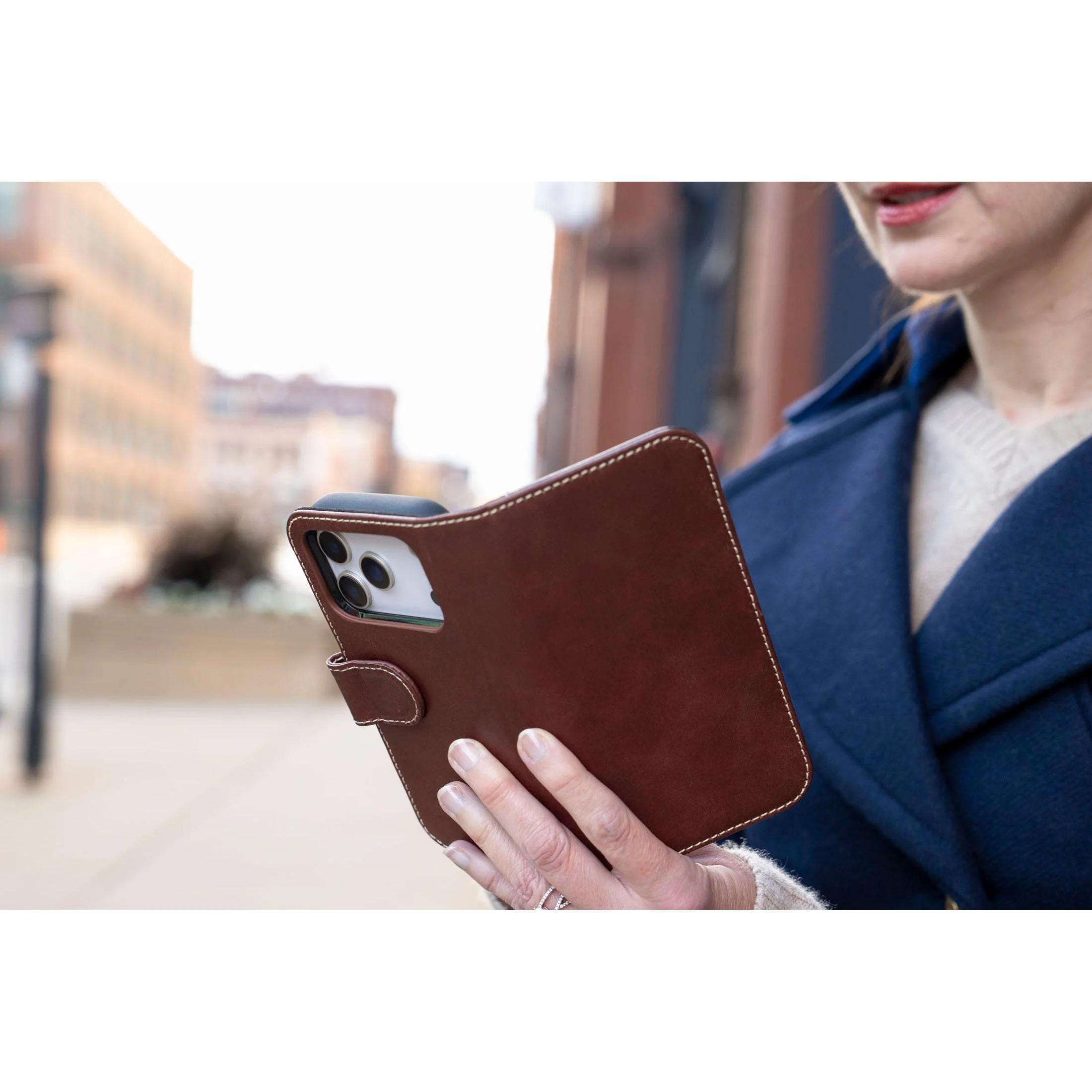 Luxury Pocket Book For iPhone 17 Pro - Image 10