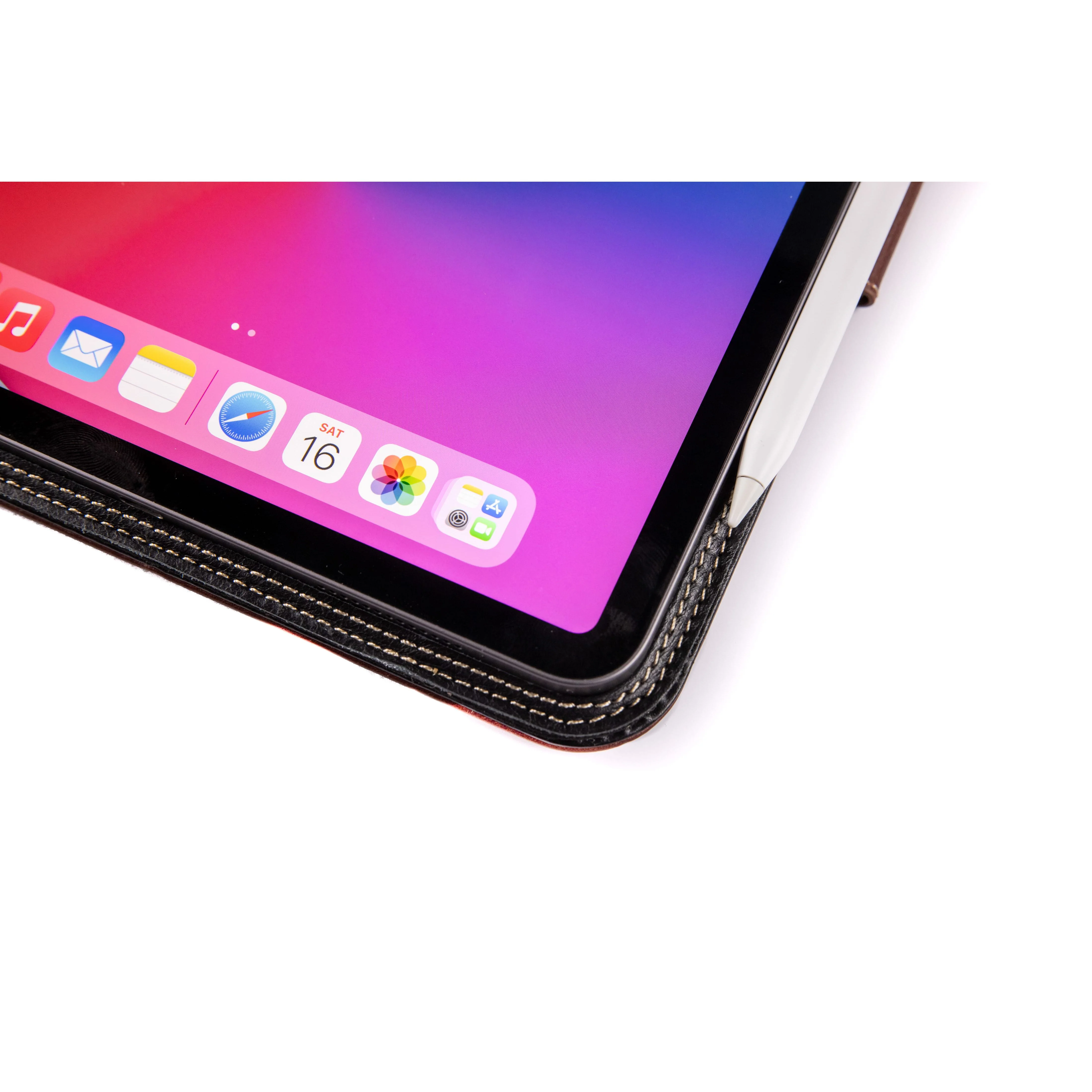 CLEARANCE Magnetic Leather Case M5 / M4 iPad Pro 11" - Image 6