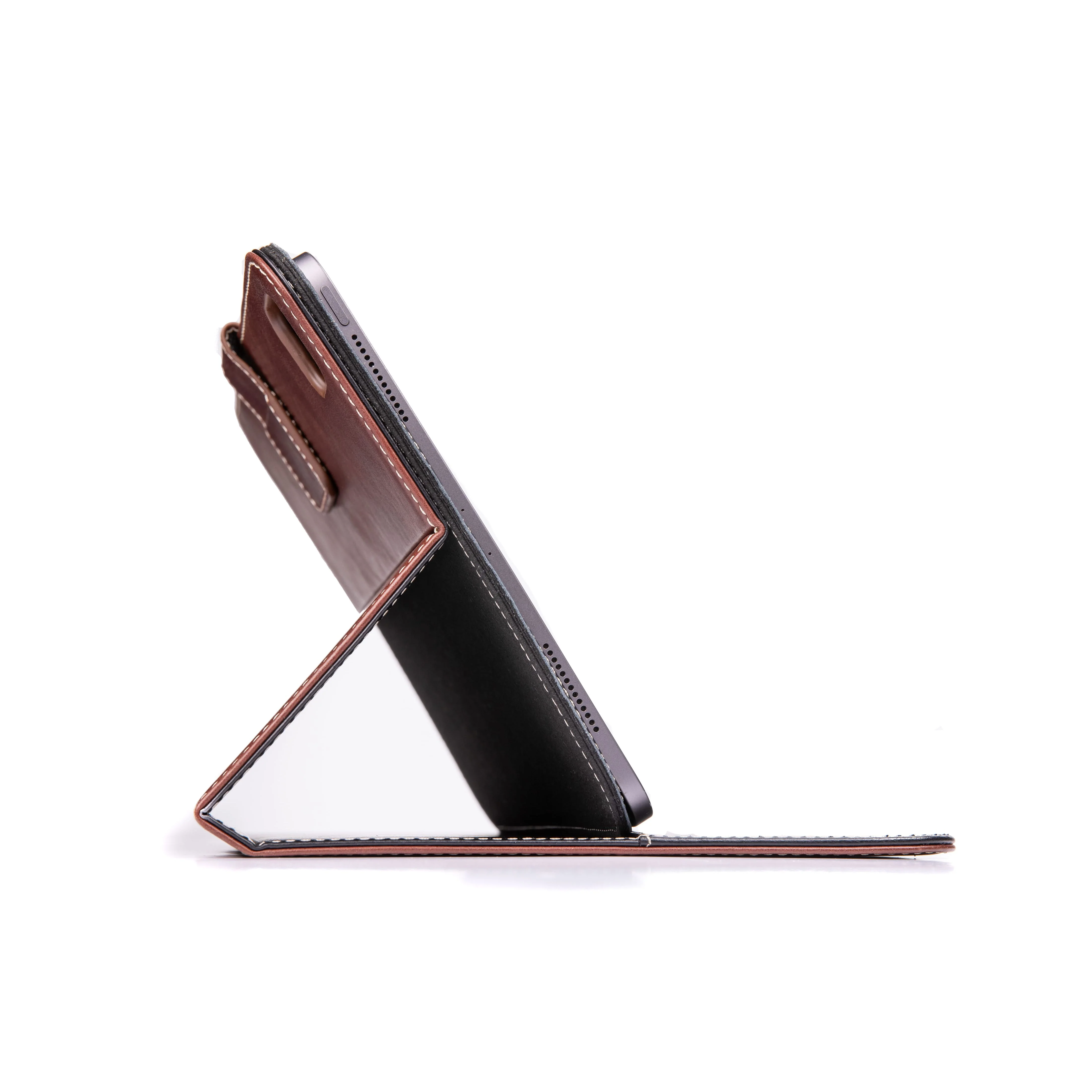 CLEARANCE Magnetic Leather Case M5 / M4 iPad Pro 11" - Image 7