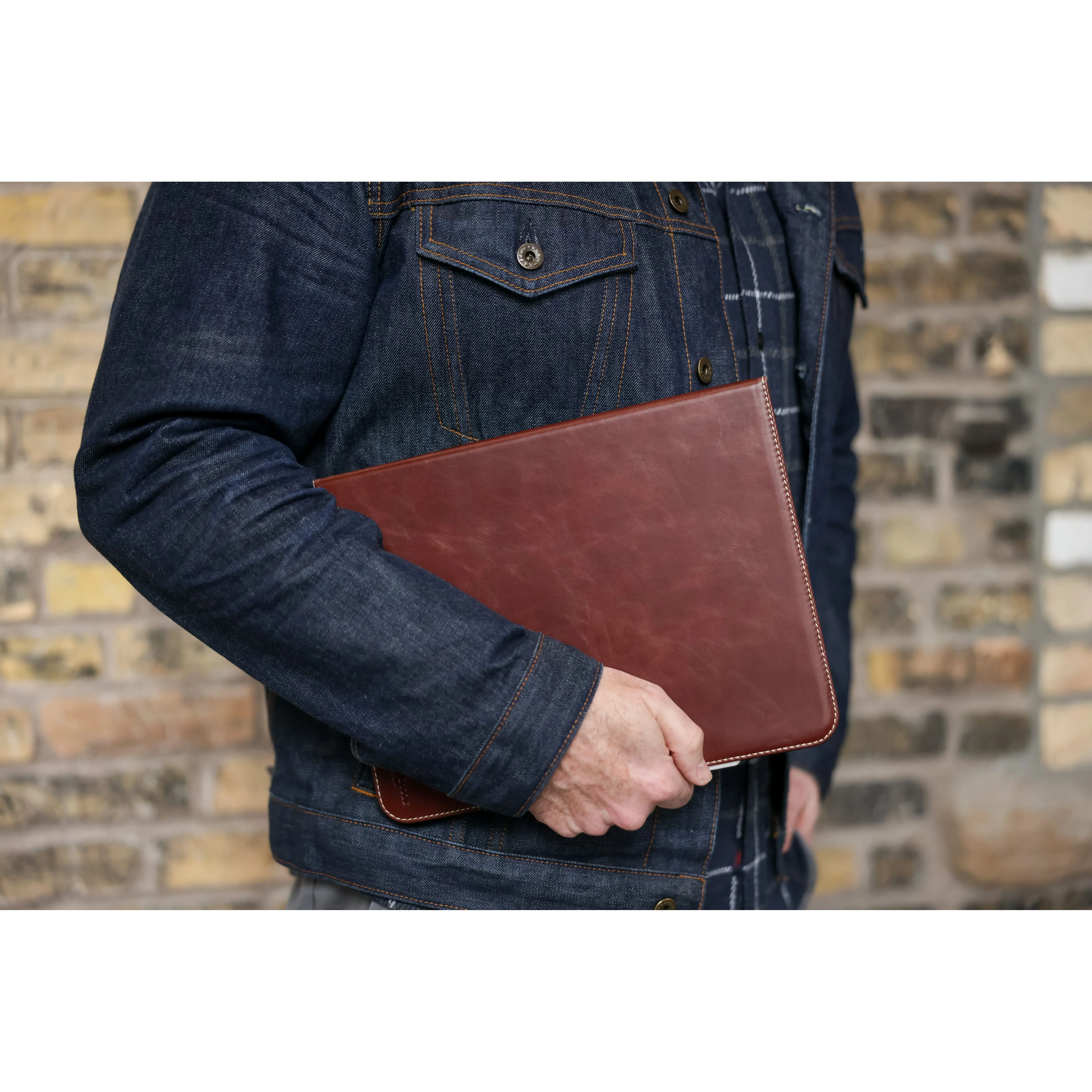 CLEARANCE Magnetic Leather iPad Case M5 / M4 iPad Pro 13" - Image 5