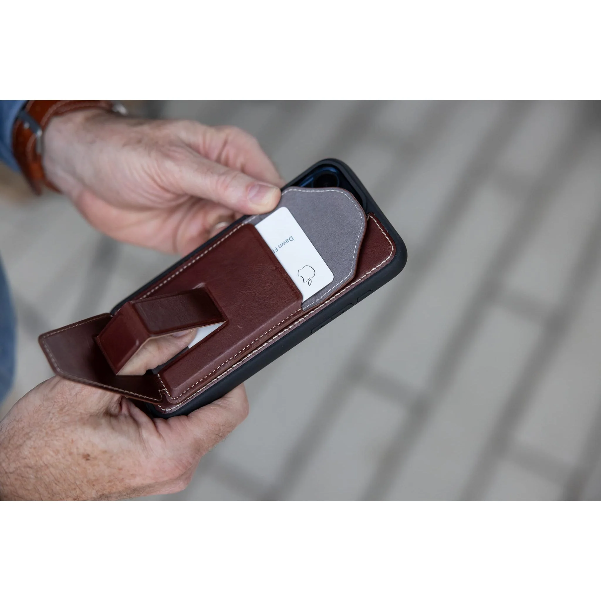 Slim Magsafe Leather Wallet Stand - Image 8