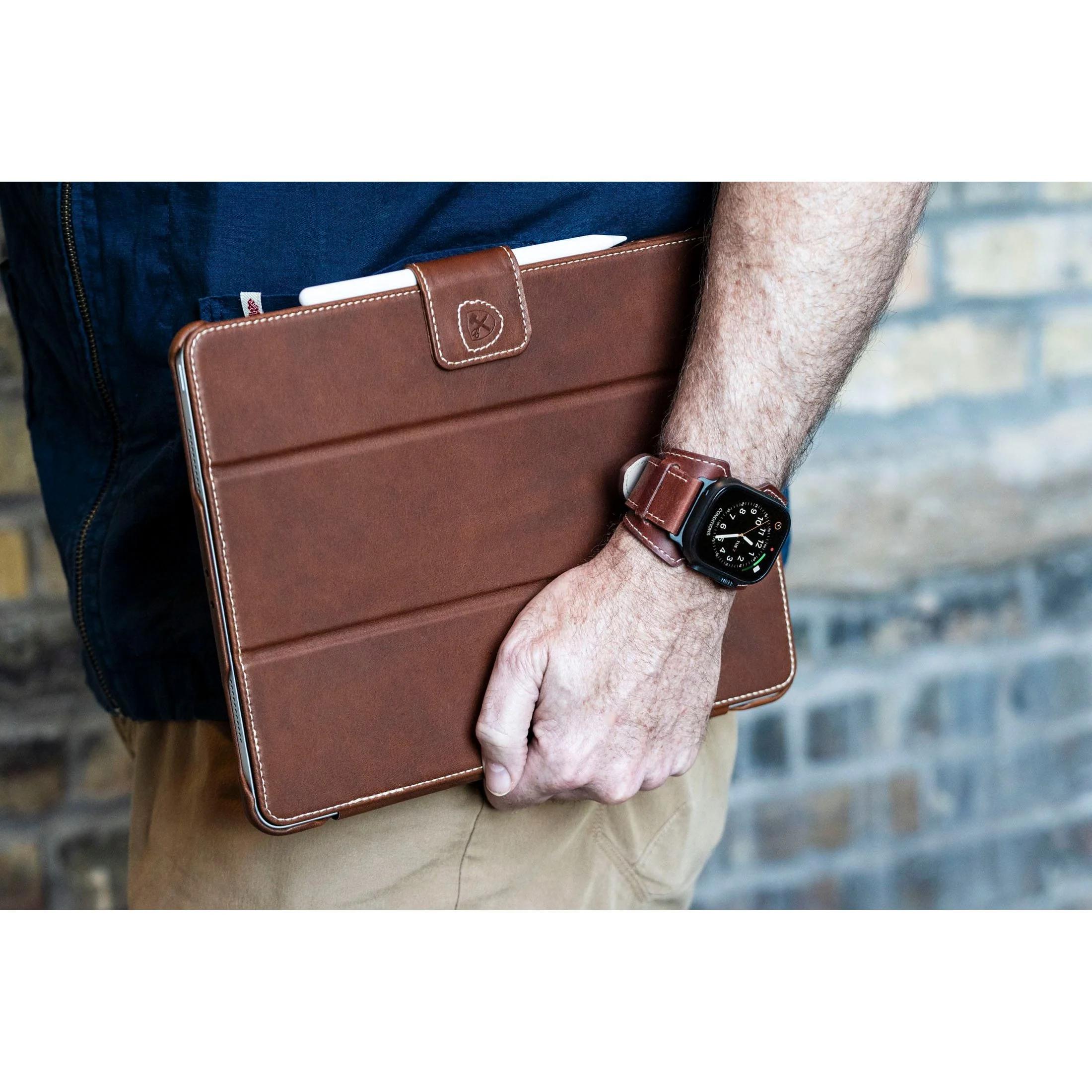 Classic Leather iPad Air 13 Case - Image 4