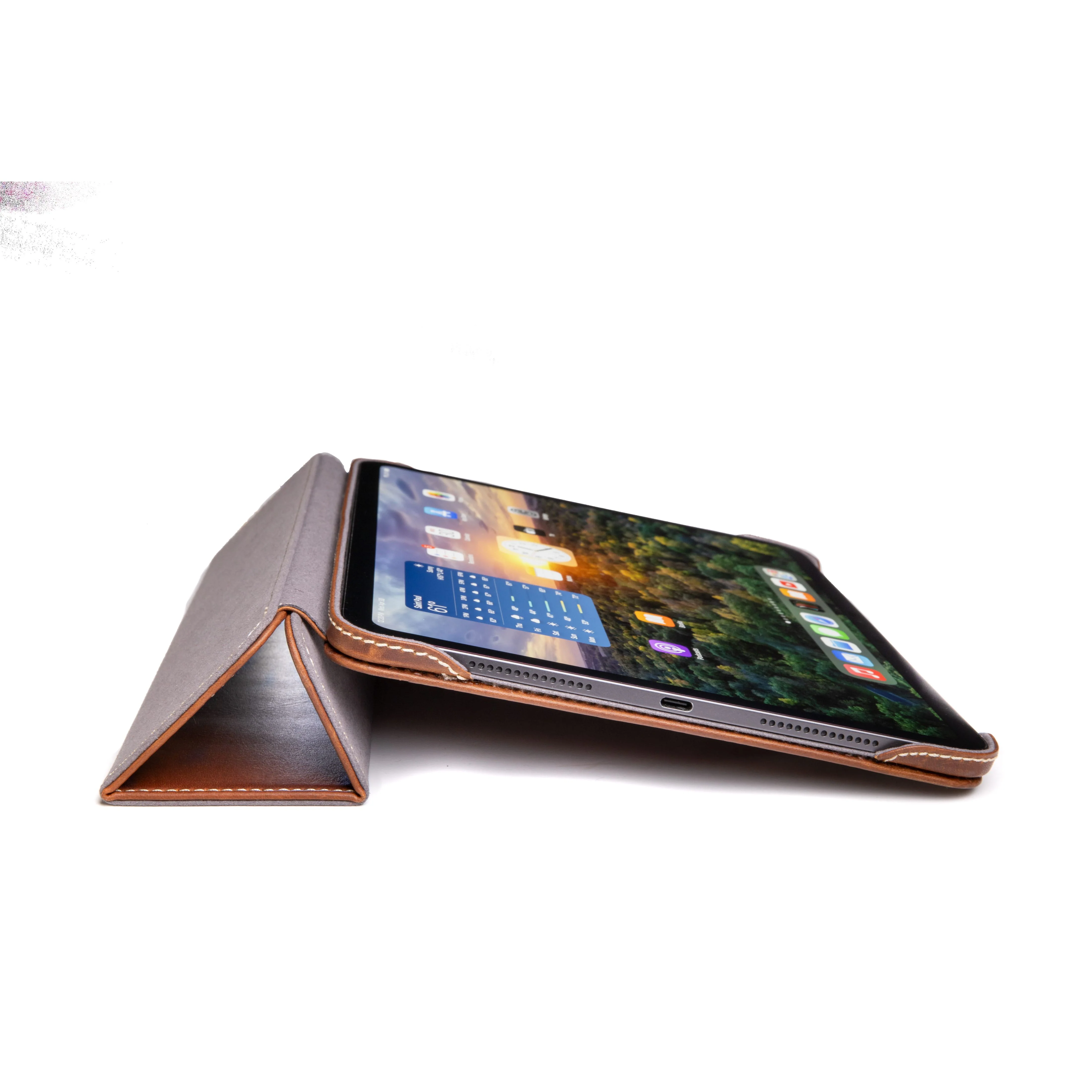 Slim Magnetic Leather Case M5 / M4 iPad Pro 11" - Image 5