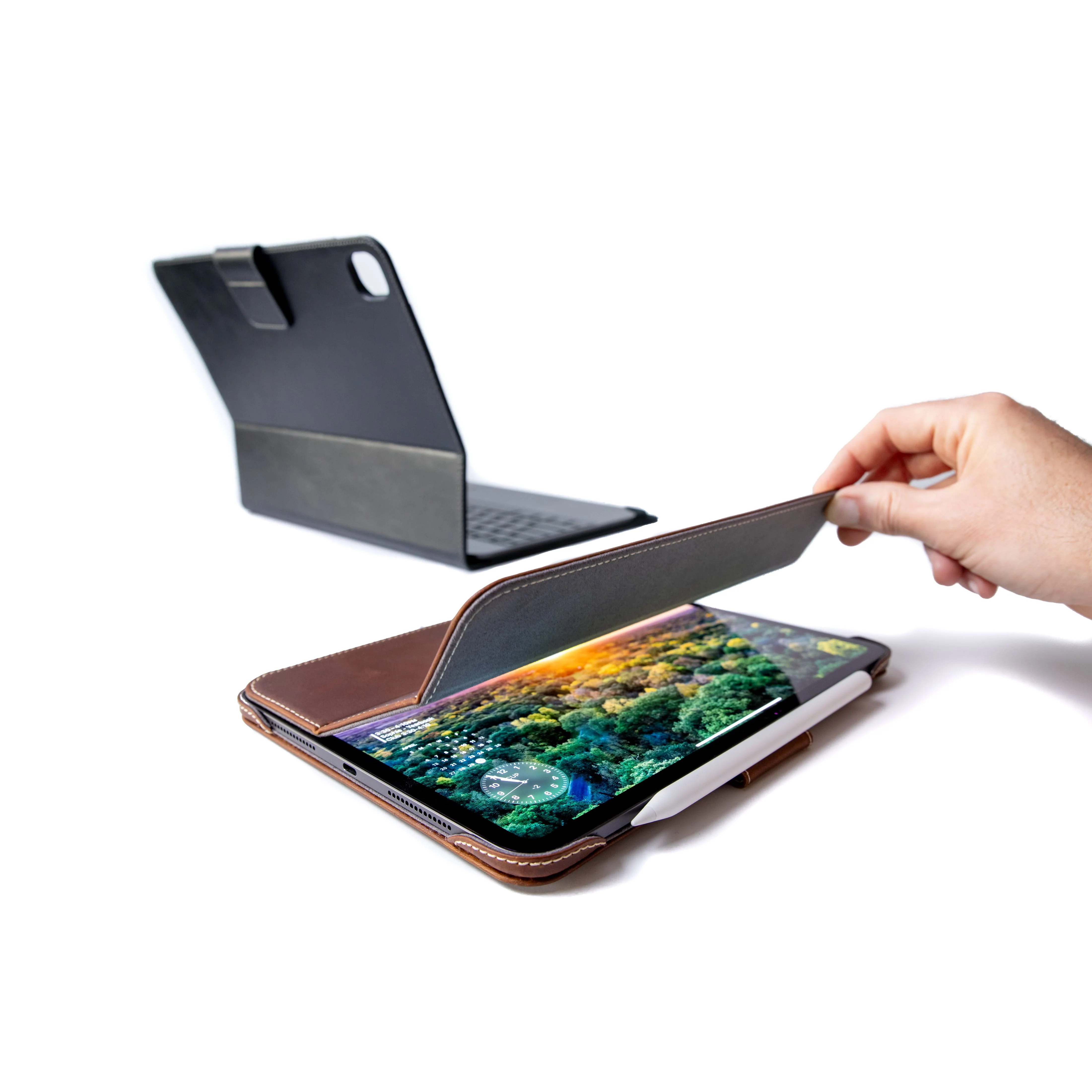 Slim Magnetic Leather iPad Case M5 / M4 iPad Pro 13" - Image 4