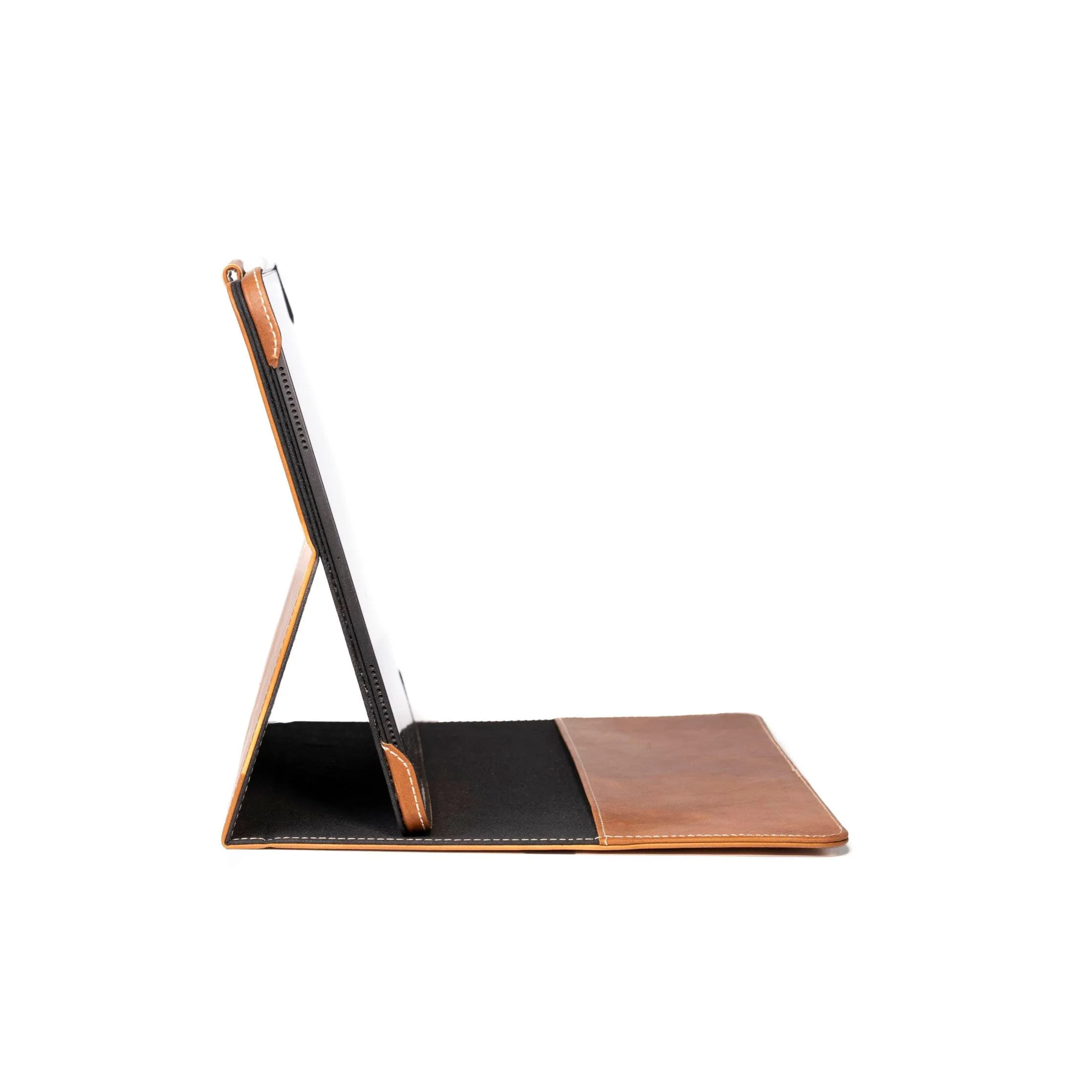 Limited Edition: Magnetic Leather Case M5 / M4 iPad Pro 13" - Image 14